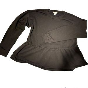 Black sweatshirt with ruffle bottom - Size L